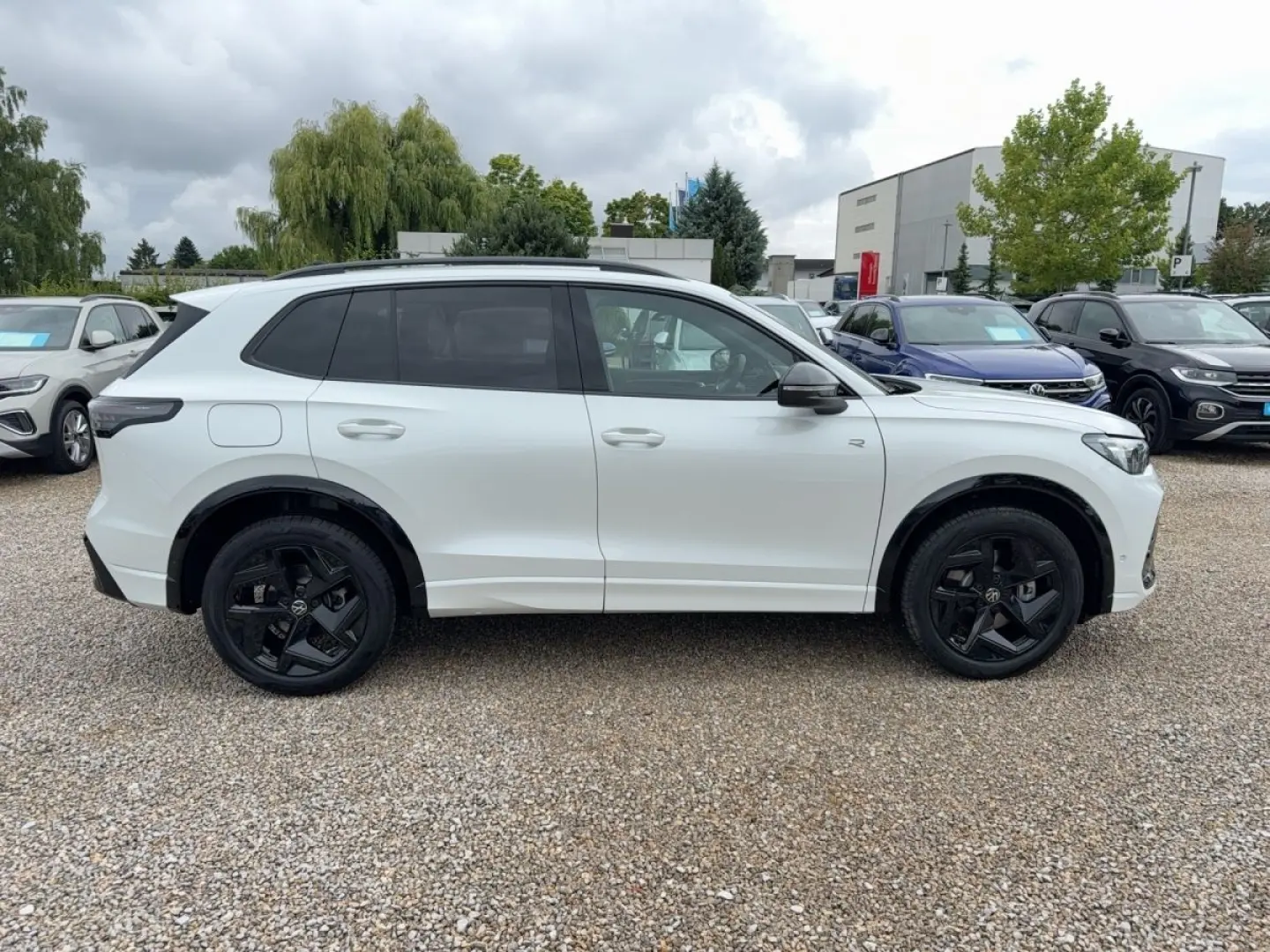 Tiguan der Neue R-Line TDi 4M Akustikverglassung