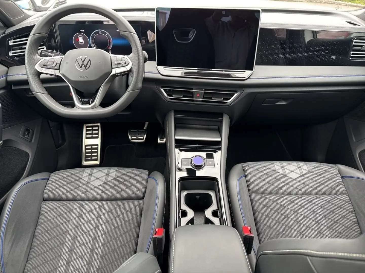 Tiguan der Neue R-Line TDi 4M Akustikverglassung