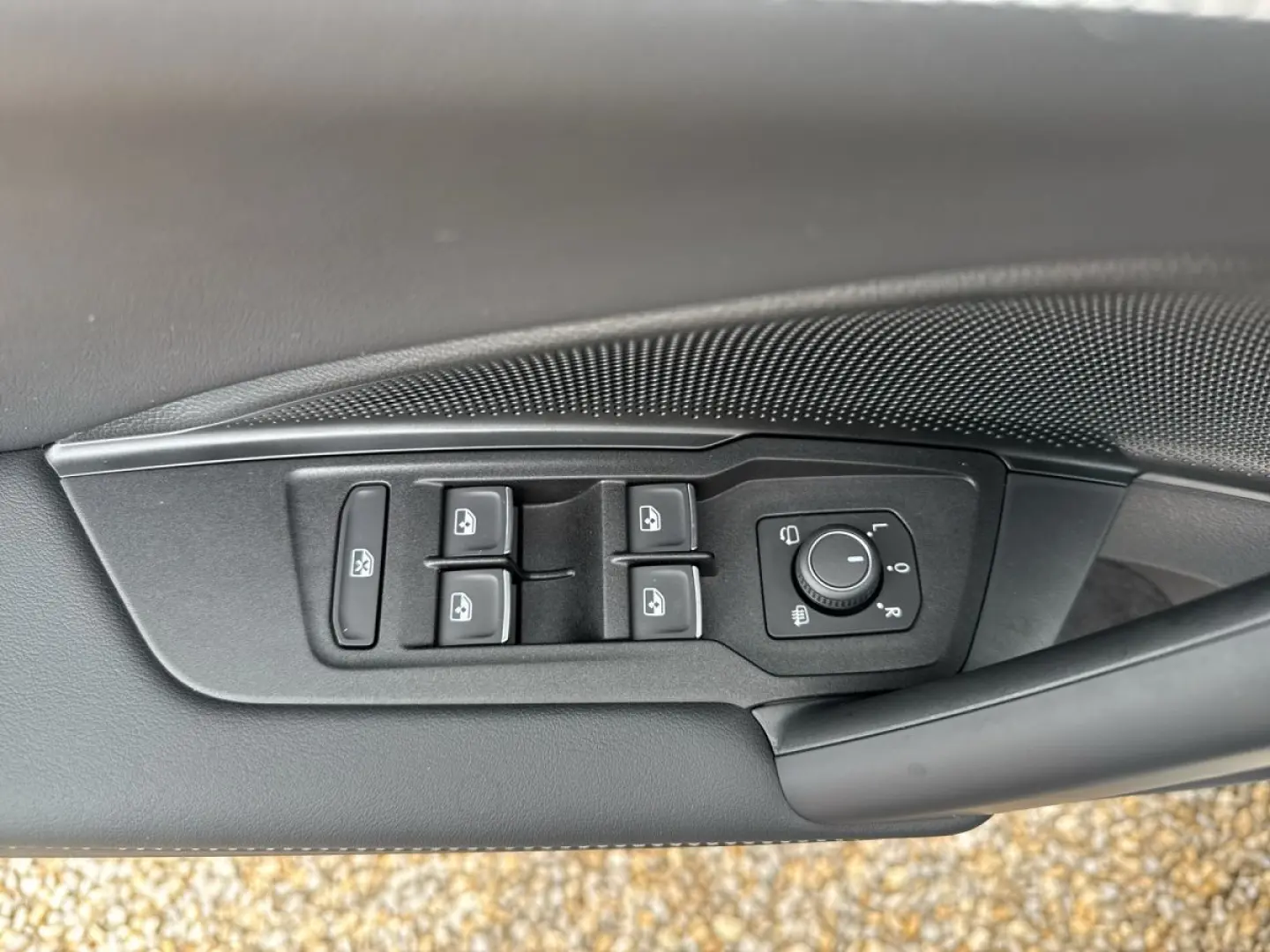 Tiguan der Neue R-Line TDi 4M Akustikverglassung