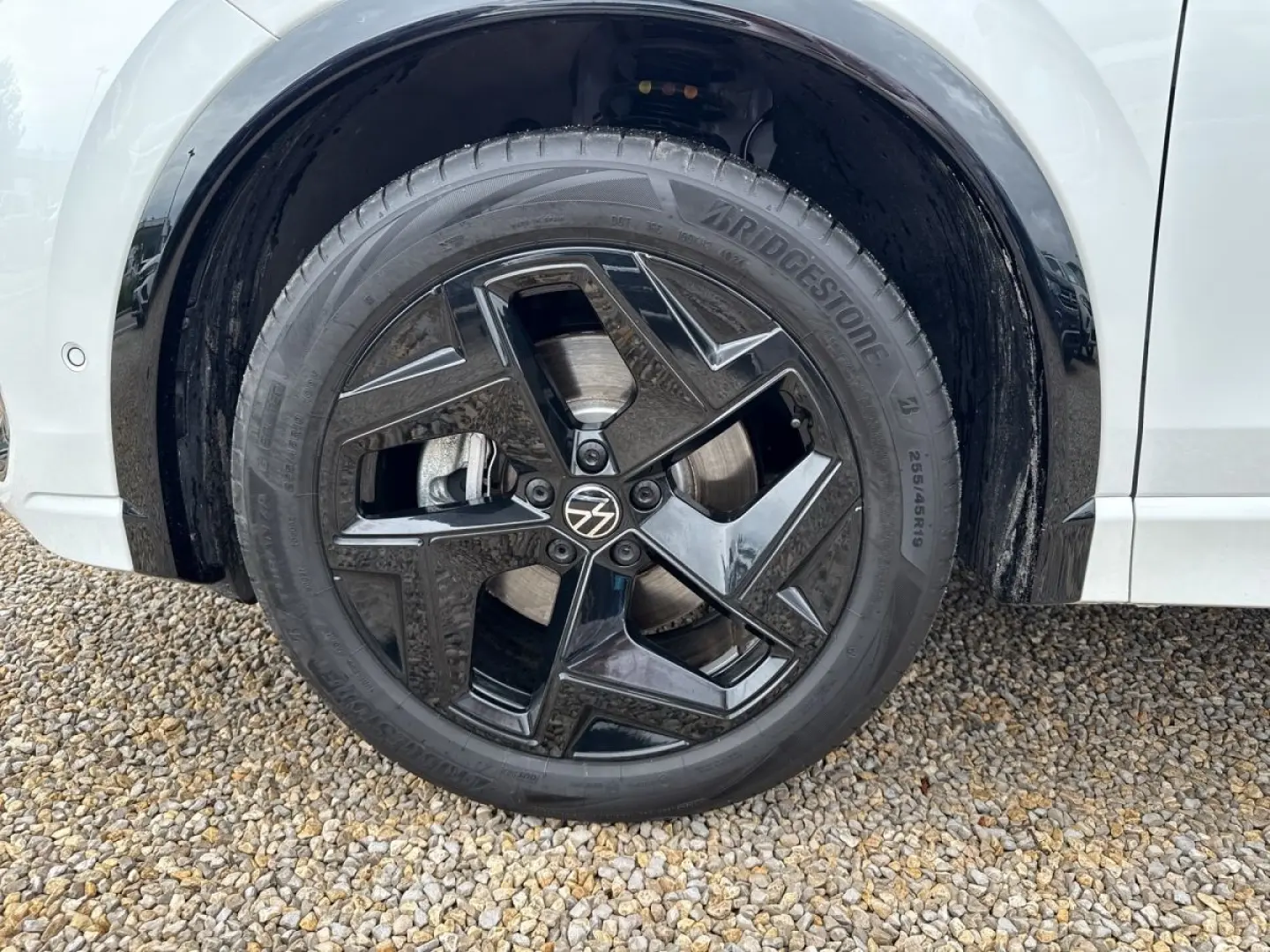 Tiguan der Neue R-Line TDi 4M Akustikverglassung