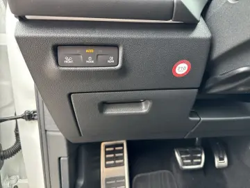 Tiguan der Neue R-Line TDi 4M Akustikverglassung