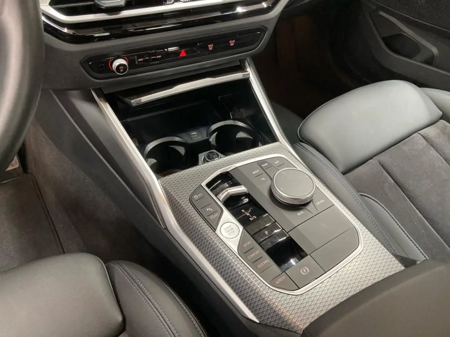 320i Aut. M Sport Adapt. LED ACC Innovation SHZ