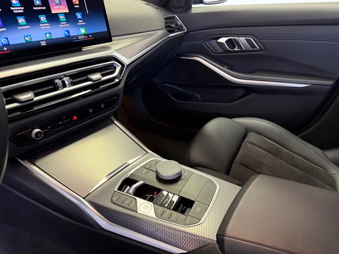 320iLim. M Sport A.LED Navi Kamera HiFi StandH