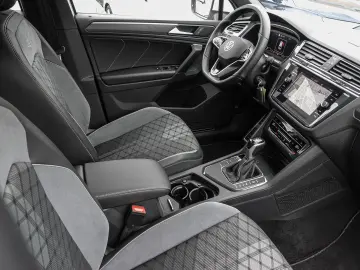 Tiguan 2.0 TDI DSG R-Line NAVI ACC PARKASS KAM