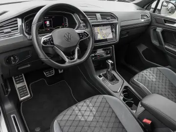 Tiguan 2.0 TDI DSG R-Line NAVI ACC PARKASS KAM