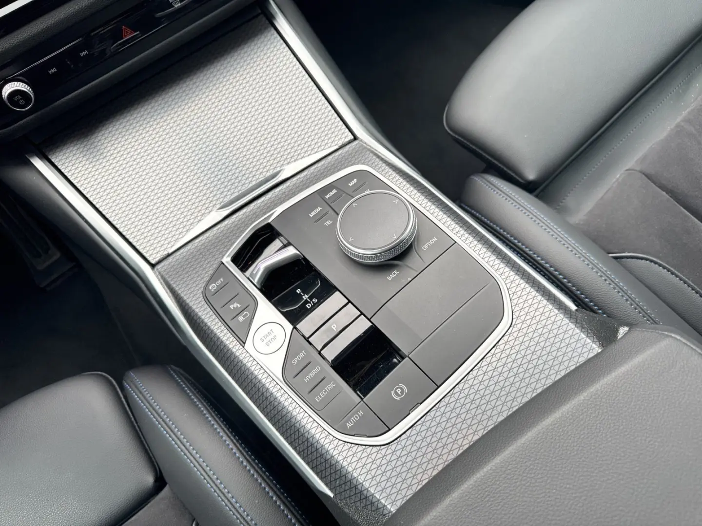 320e M Sport Pro 19 LM HiFi HeadUp DrivingAss.