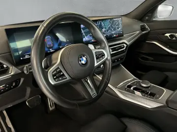 320 dxDrive M-SPORT ACC Glasdach HUD LED H&K 19'