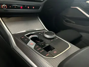 320 dxDrive M-SPORT ACC Glasdach HUD LED H&K 19'