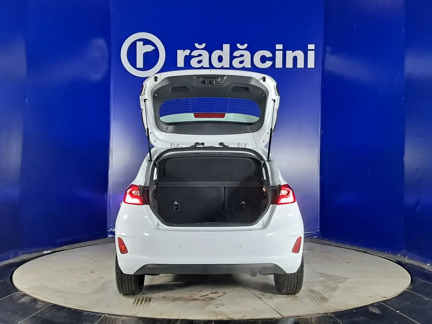 FORD FIESTA TREND CONNECTED