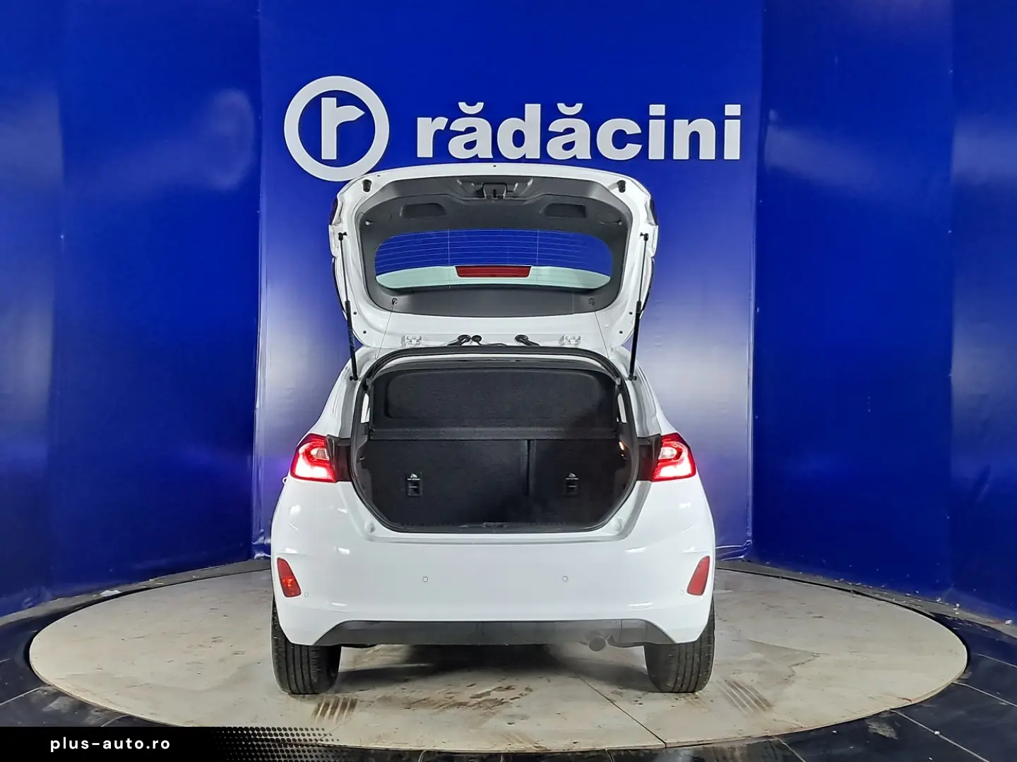 FORD FIESTA TREND CONNECTED