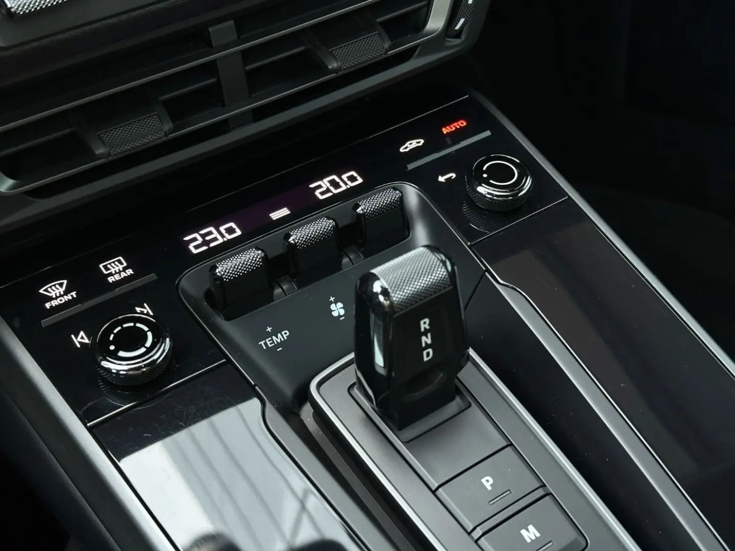 992 911 Carrera Cabriolet SHZ Sportlenkrad