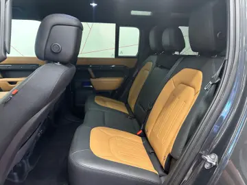 110 X-Dynamic HSE  Full Option  Very nice spec