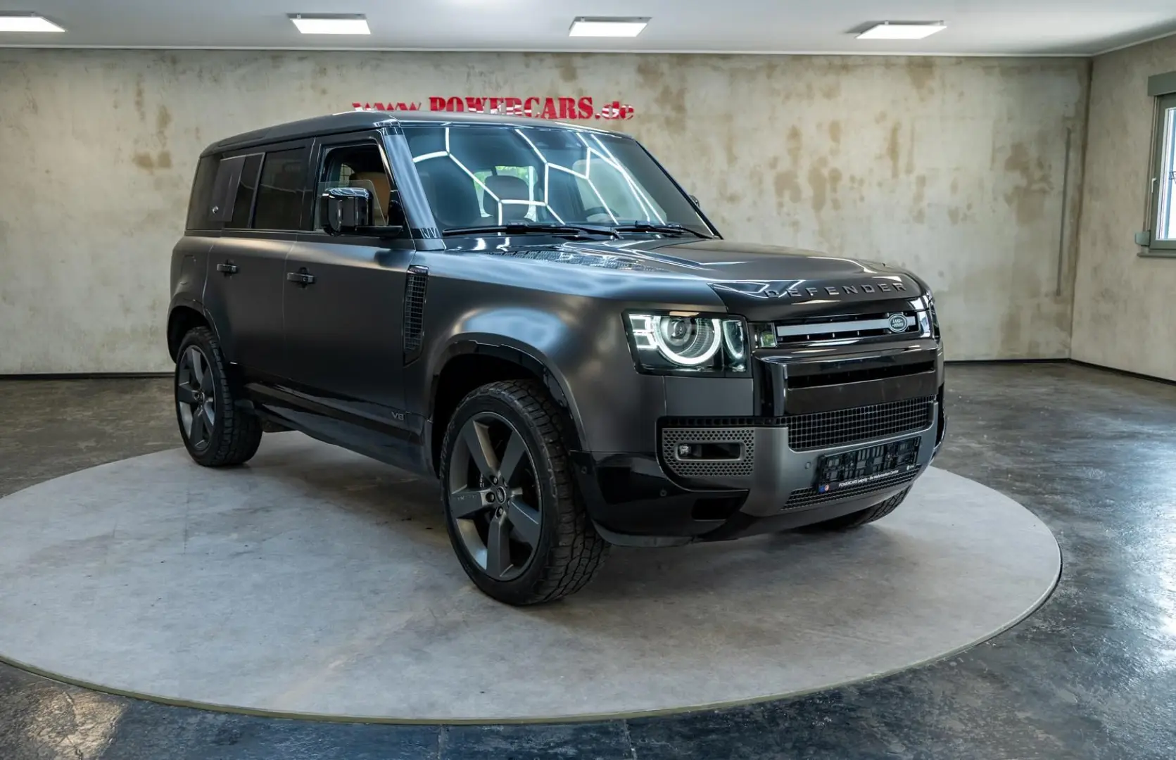 Defender V8 Carpathian Edition 5.0 V8 AHK LED