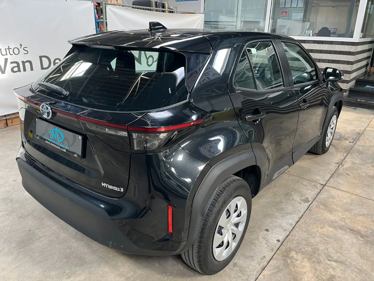 Yaris Cross 1.5 Hybrid Dynamic  € 14.700 NETTO