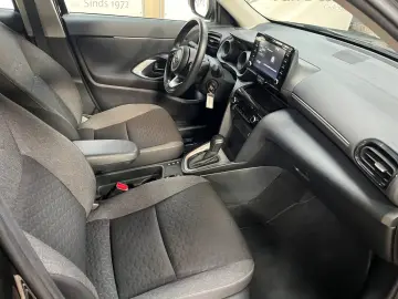 Yaris Cross 1.5 Hybrid Dynamic  € 14.700 NETTO