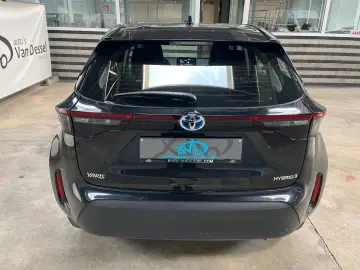 Yaris Cross 1.5 Hybrid Dynamic  € 14.700 NETTO