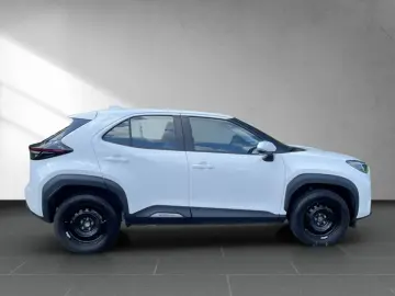 Yaris Cross 1.5 Hybrid Business  ACC SHZ CAM