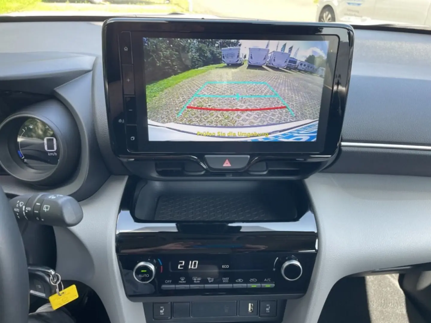 Yaris Cross 1.5 Hybrid Business  ACC SHZ CAM