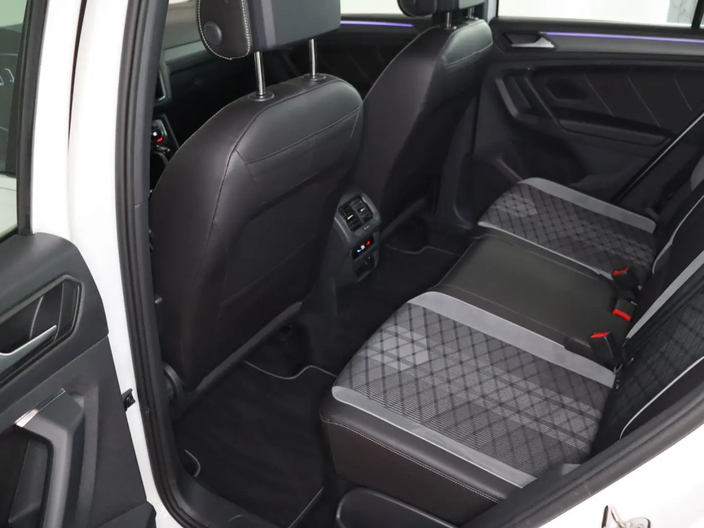 Tiguan R-Line 2.0TDI DSG 398 -ohne Anzahlung ACC