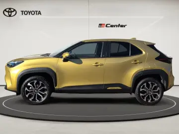 Yaris Cross Hybrid FWD Team Deutschland Navi LED