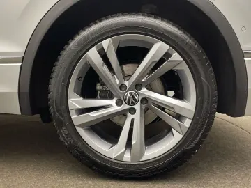 Tiguan R-Line 2.0 TDI CarPlay Matrix DigiCockpit