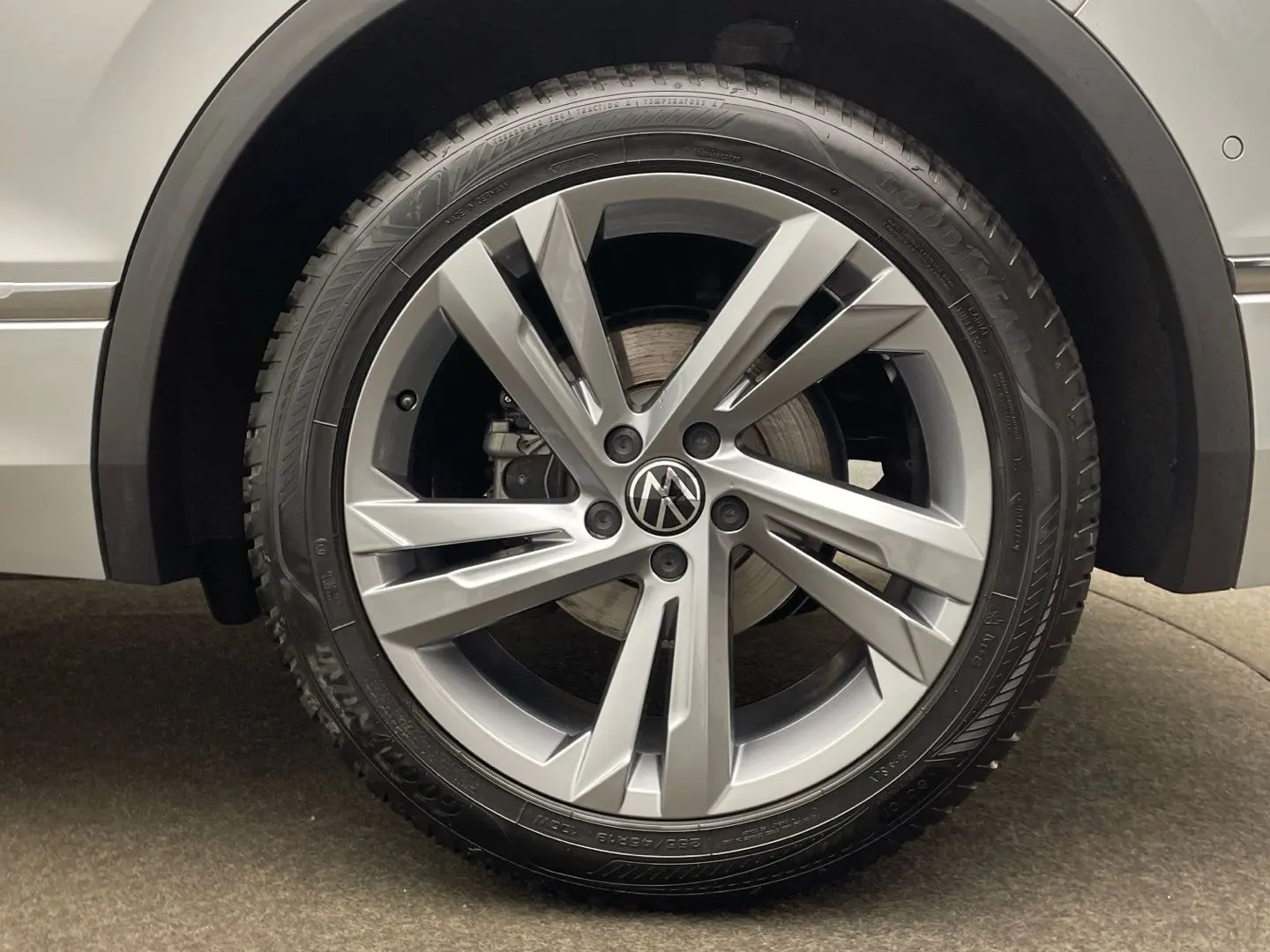 Tiguan R-Line 2.0 TDI CarPlay Matrix DigiCockpit