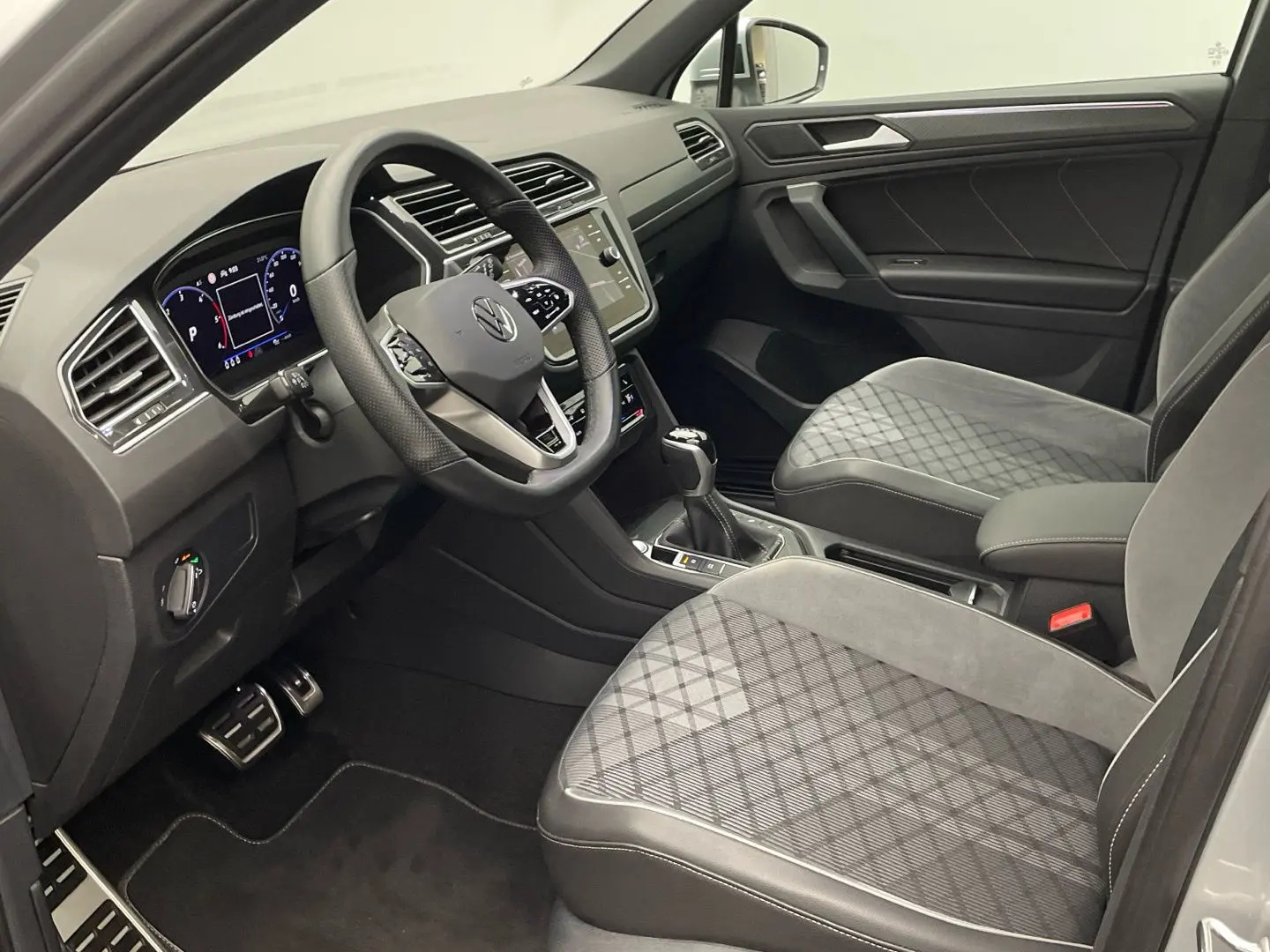 Tiguan R-Line 2.0 TDI CarPlay Matrix DigiCockpit