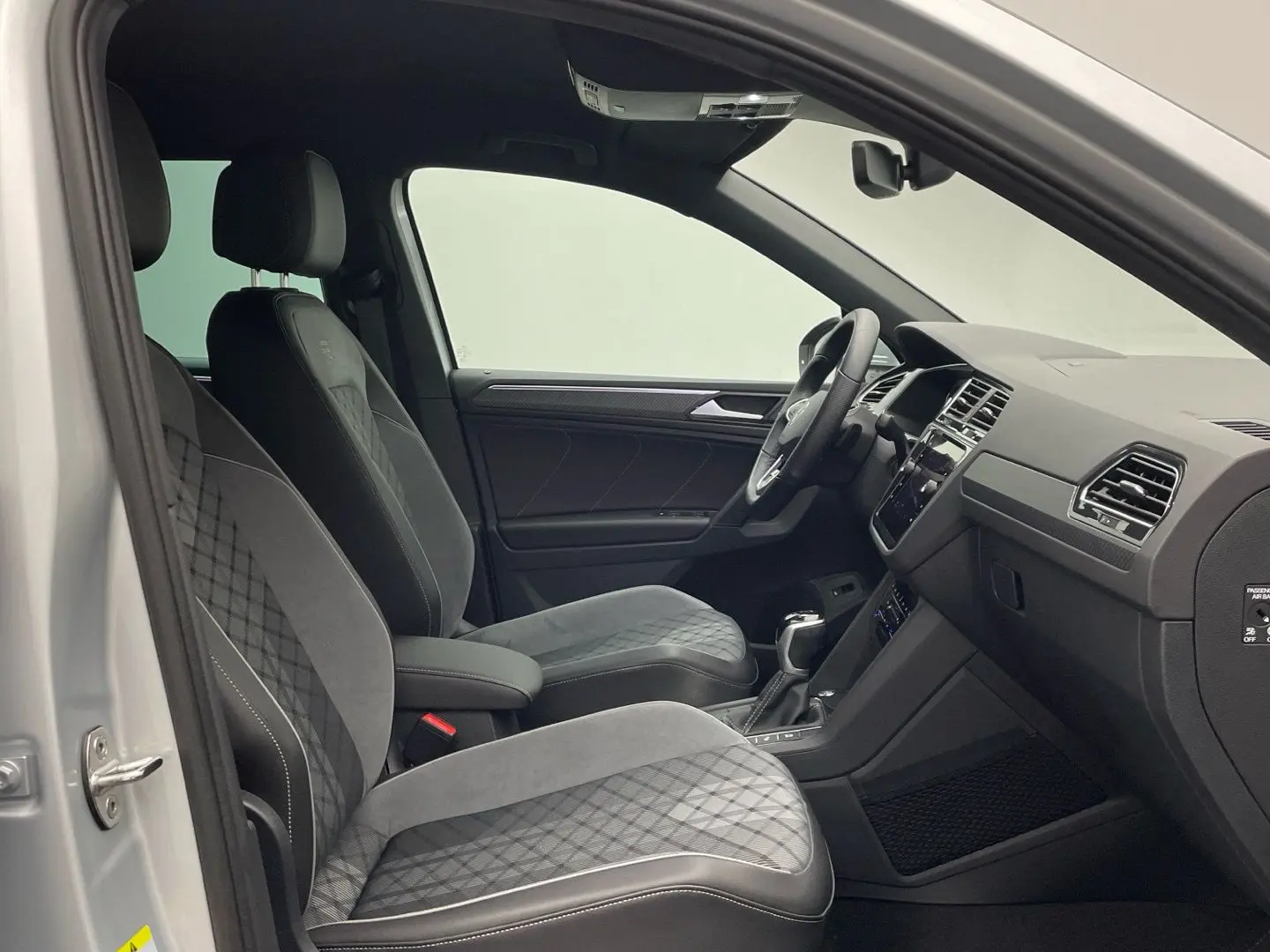 Tiguan R-Line 2.0 TDI CarPlay Matrix DigiCockpit