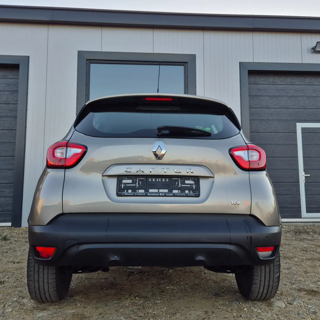 RENAULT CAPTUR