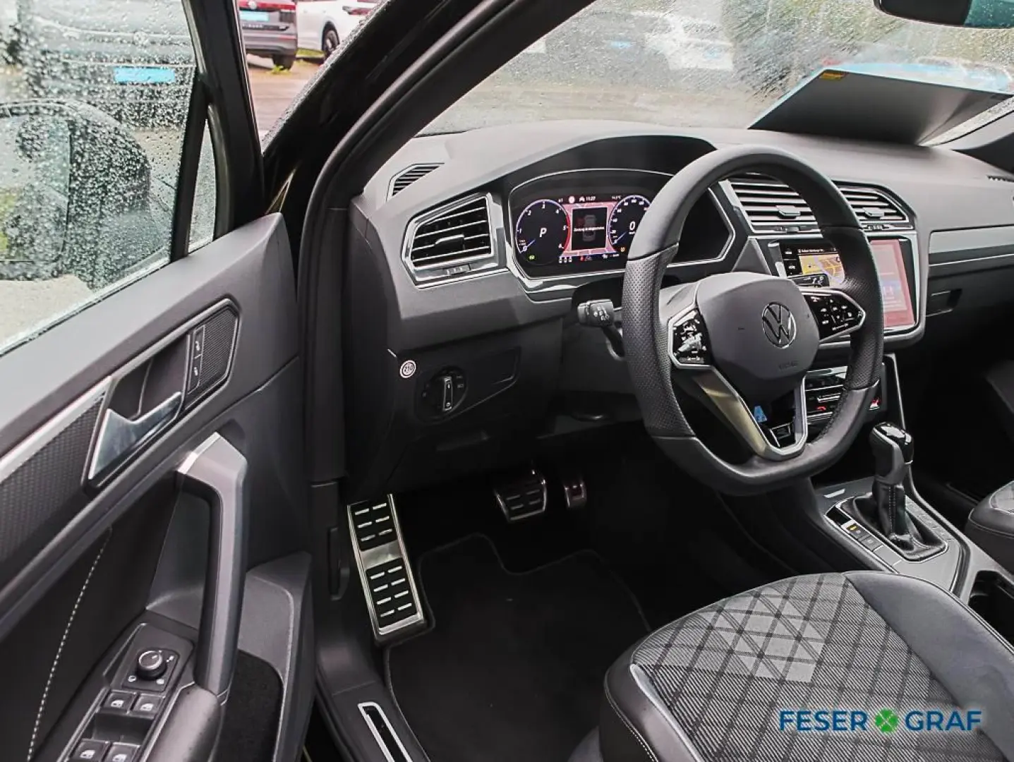 Tiguan 2.0 TDI R-Line DSG Matrix Navi RüKa Sitzh