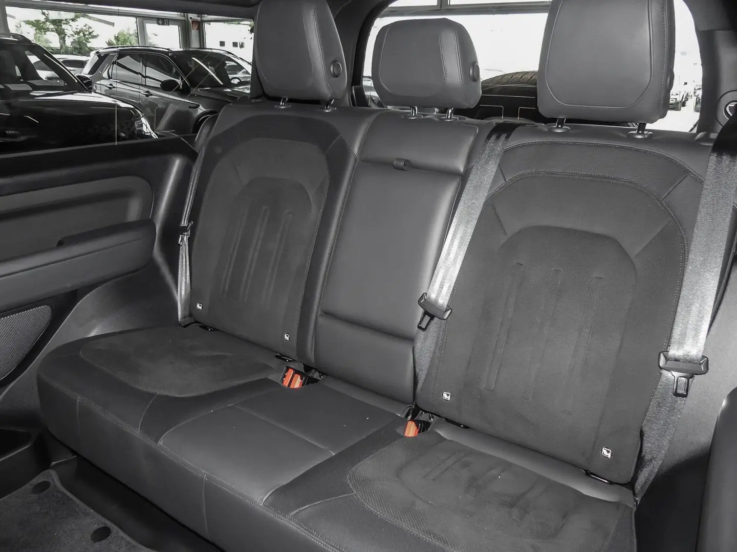 Defender 90 V8 P525 Carpathian Edition HUD Luftf