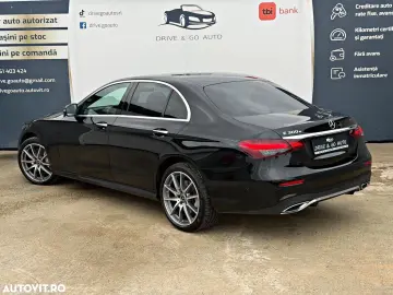 MERCEDES-BENZ E 300E AMG