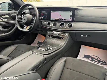 MERCEDES-BENZ E 300E AMG