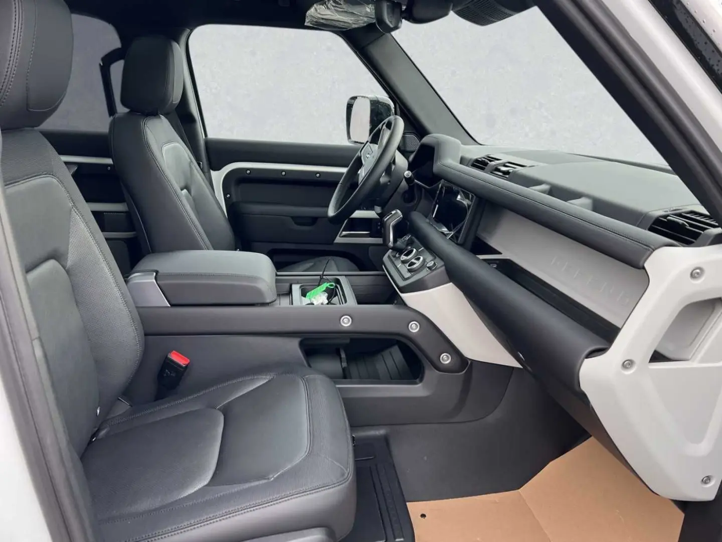 Defender 110 D250 X-Dynamic SE