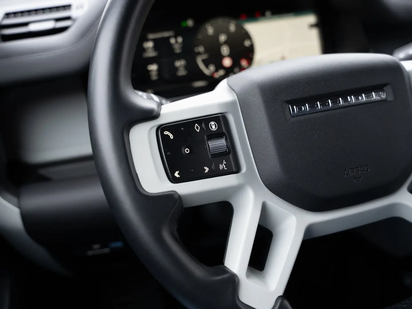 Defender 110SE.AHK.Luftfederung.Winterpaket