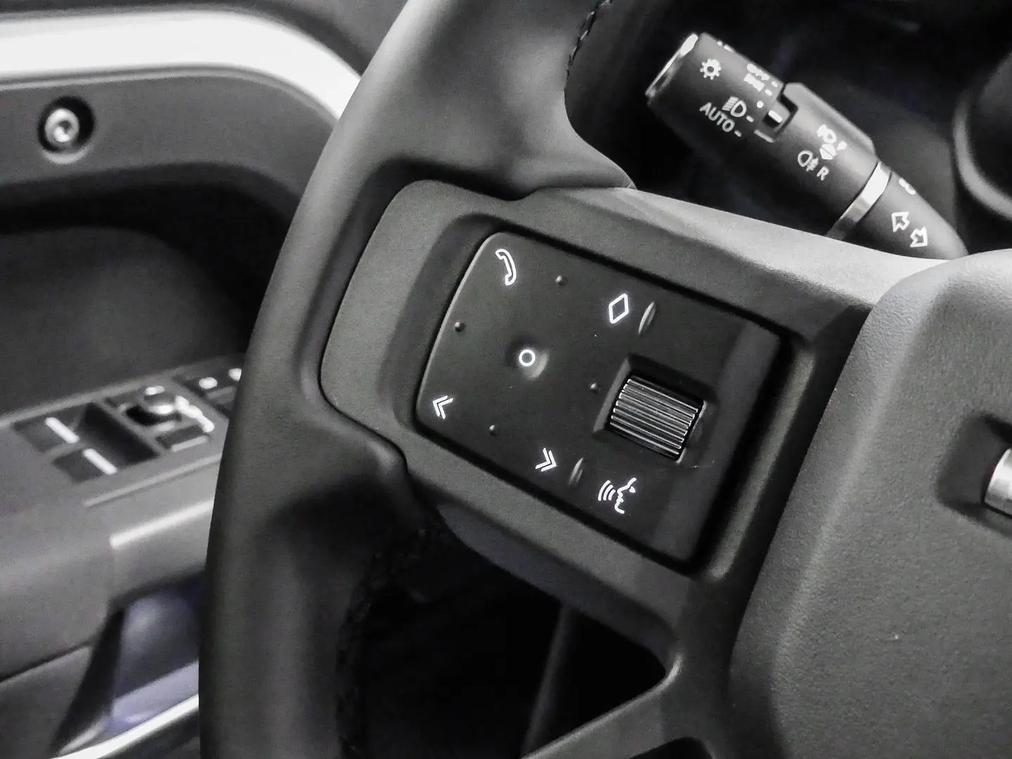 Defender 90 X-Dynamic SE D200 Mild-Hybrid EU6d A