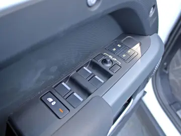 Defender 110 X-Dynamic SE PANO AHK 360  MATRIX