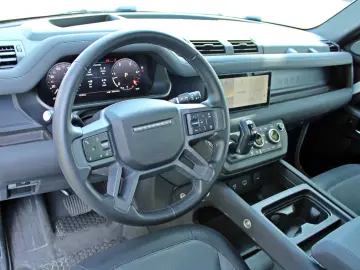 Defender 110 X-Dynamic SE PANO AHK 360  MATRIX