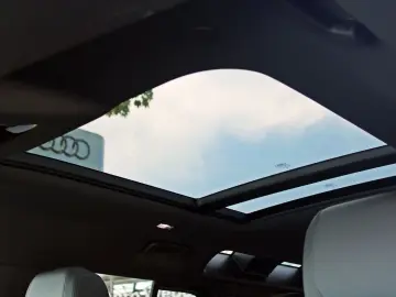 Defender 110 X-Dynamic SE PANO AHK 360  MATRIX