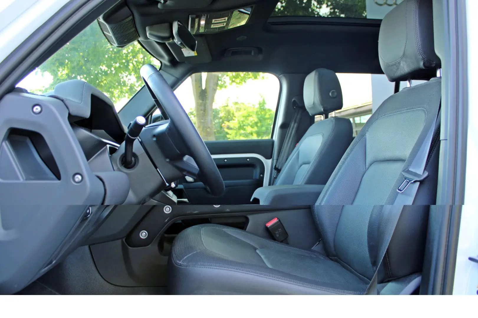 Defender 110 X-Dynamic SE PANO AHK 360  MATRIX