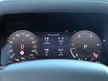 Defender 110 X-Dynamic SE PANO AHK 360  MATRIX