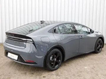 Prius 2.0 Plug-in Hybrid (PHEV) Advanced  LED