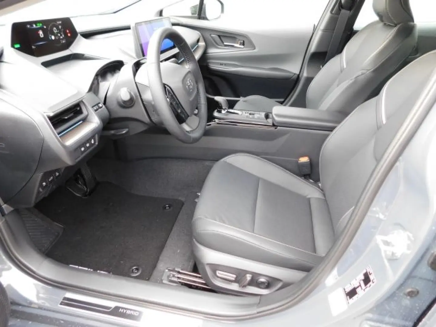 Prius 2.0 Plug-in Hybrid (PHEV) Advanced  LED