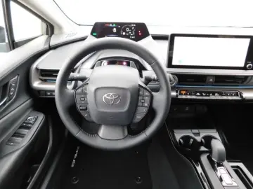 Prius 2.0 Plug-in Hybrid (PHEV) Advanced  LED