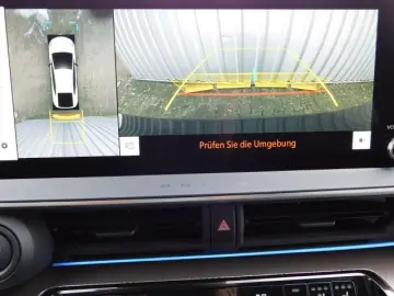 Prius 2.0 Plug-in Hybrid (PHEV) Advanced  LED