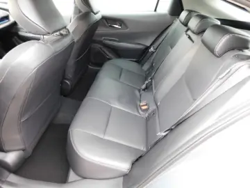 Prius 2.0 Plug-in Hybrid (PHEV) Advanced  LED