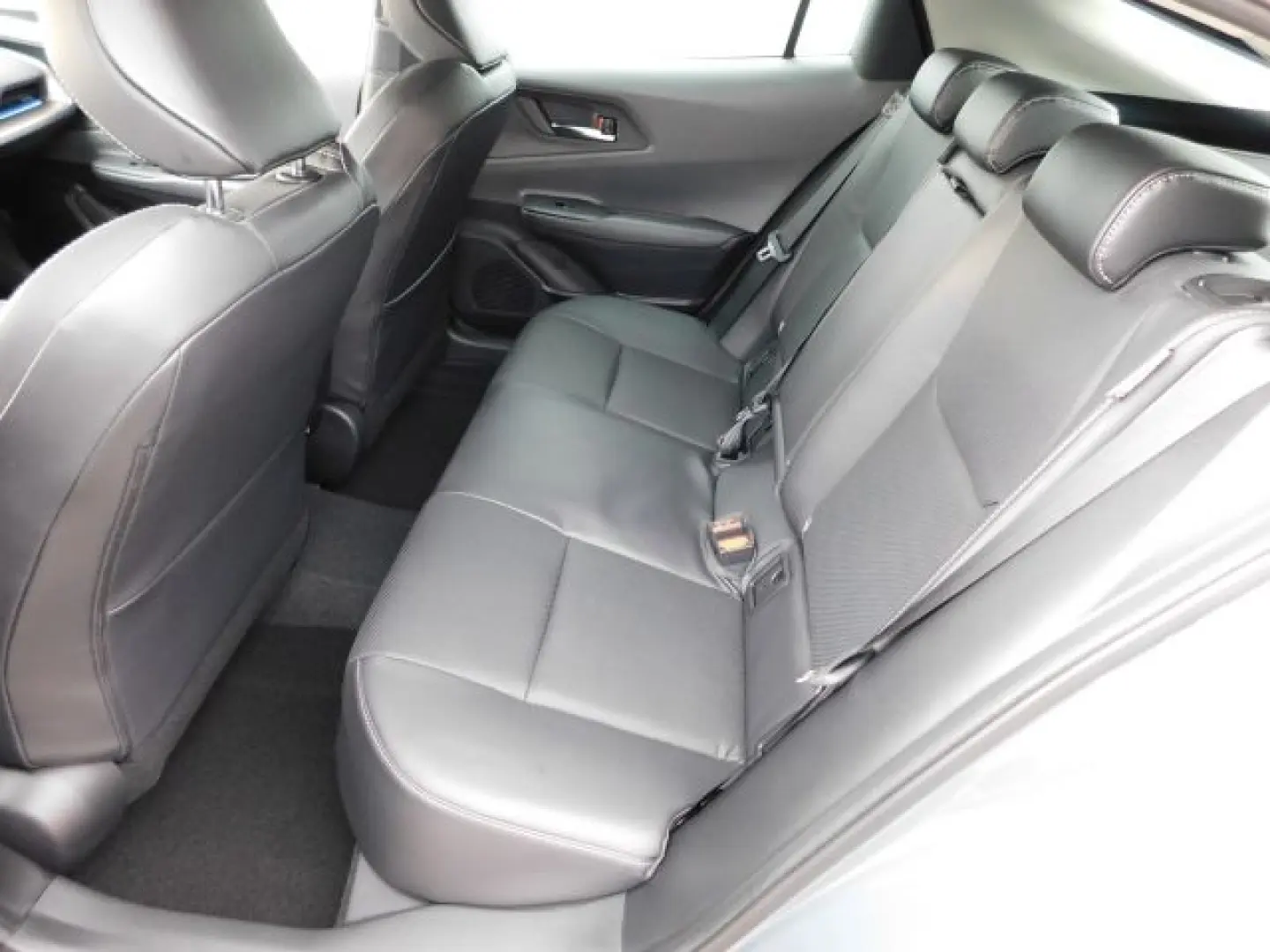 Prius 2.0 Plug-in Hybrid (PHEV) Advanced  LED