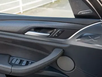 X3 xDrive 30i M-Sport LASER PANO AHK HUD