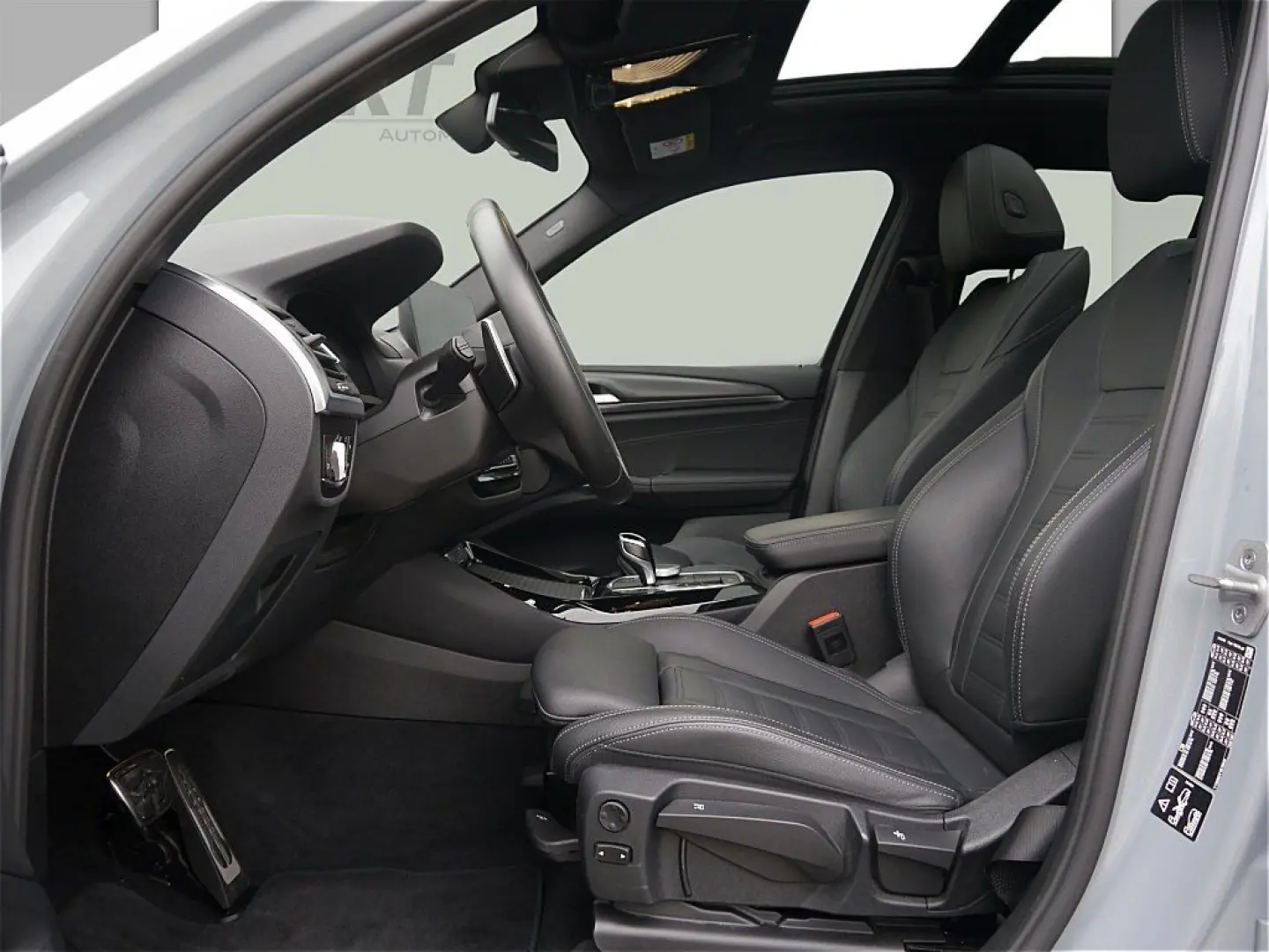 X3 xDrive30i M Sport A.  PANODACH H&K HUD AHK