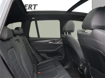 X3 xDrive30i M Sport A.  PANODACH H&K HUD AHK